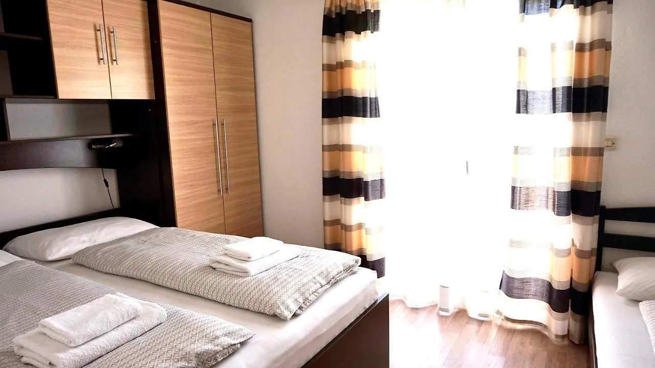 Apartments Maris Starigrad Paklenica Croatia