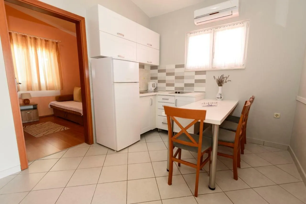 Apartments Maris Starigrad Paklenica