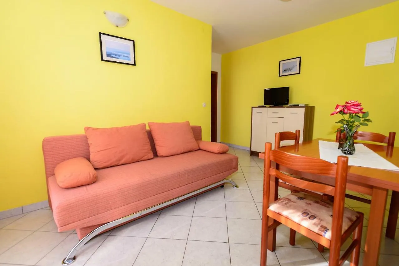 Apartments Maris Starigrad Paklenica
